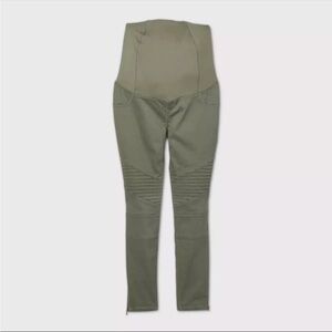 Two Ingrid & Isabel maternity Jegging pant- one green, one black size 8